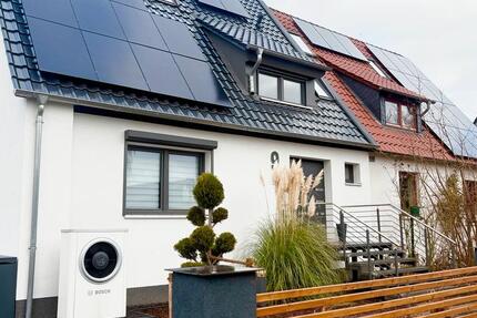 Traumhafte 2021 kernsanierte Doppelhaushälfte in TOP Lage 6 zimmer