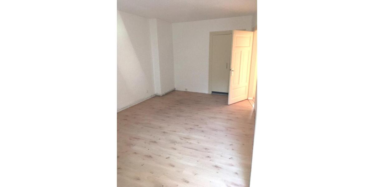 Etagenwohnung Helmstedt - 3 Zimmer, 90 m&sup2;, 490&euro; | Angebot:26699504