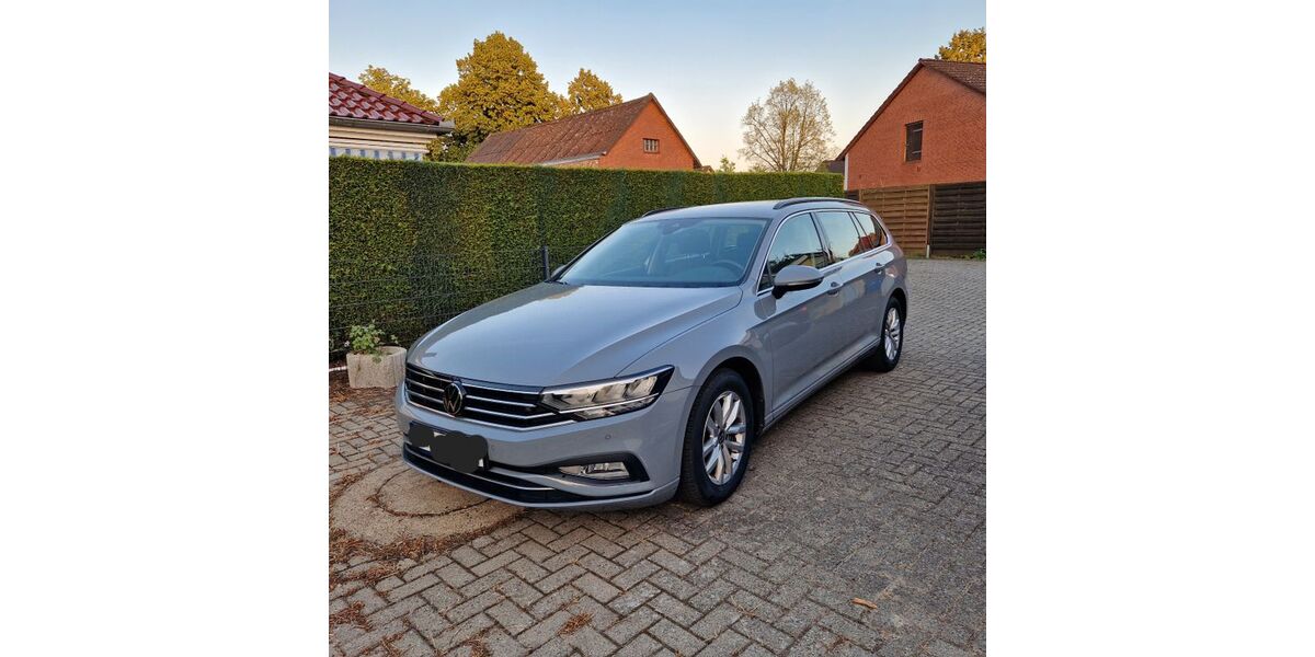 VW Passat 81.200 km 22.999 &euro; Meine 38527