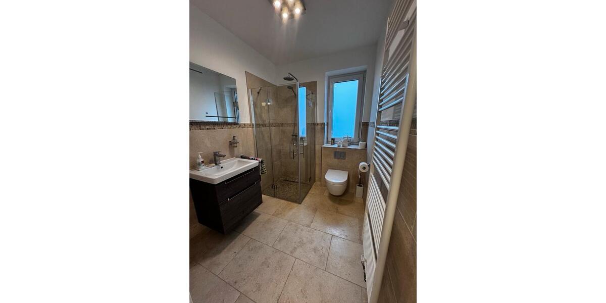 Einfamilienhaus Lehre - 6 Zimmer, 225 m&sup2;, 2.400&euro; | Angebot:25996872