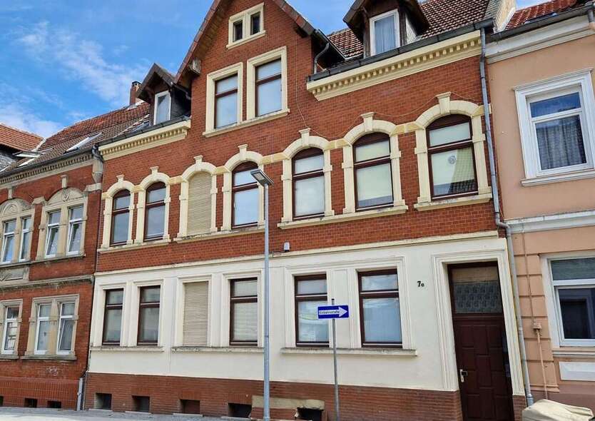Haus zum Kaufen in Schöningen 89.000 € 240 m²