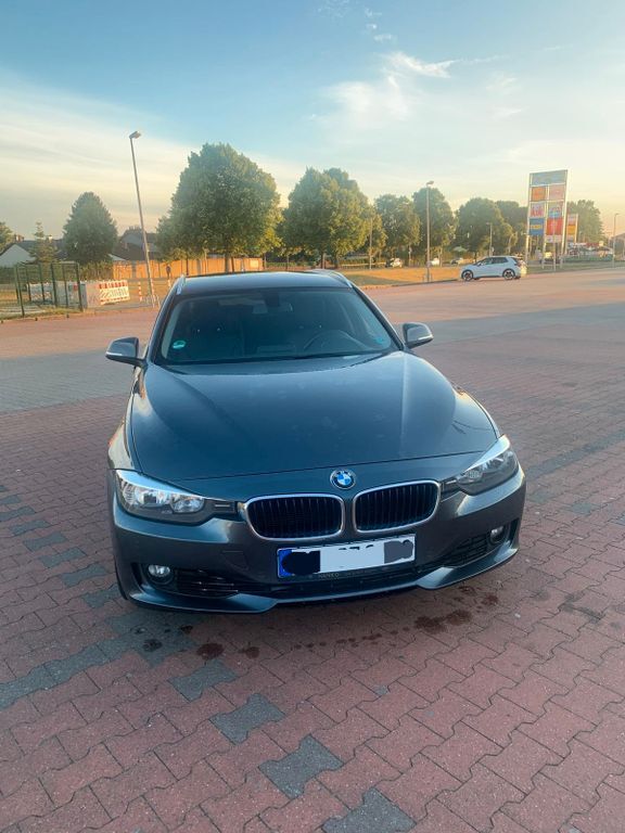 320