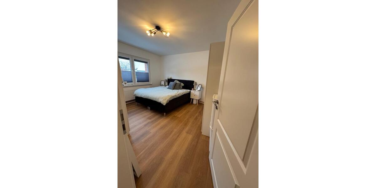 Erdgeschoßwohnung Rühen - 3 Zimmer, 86 m&sup2;, 850&euro; | Angebot:24787846