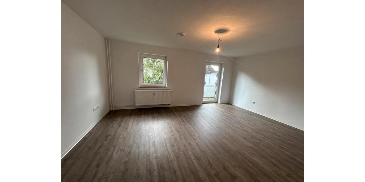 Mit Balkon genießen- wo die Blumen sprießen! 3 zimmer