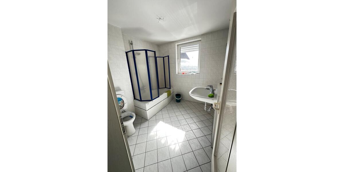 Etagenwohnung Braunschweig Wabe-Schunter-Beberbach - 4 Zimmer, 94 m&sup2;, 1.150&euro; | Angebot:26395935