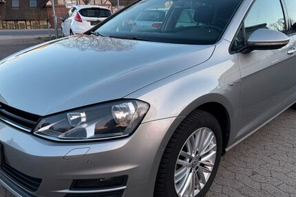 VW Golf 135.000 km 7.900 &euro; Lehre 38165