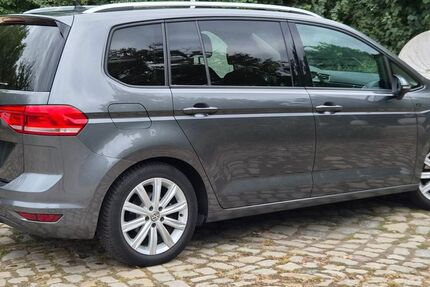 VW Touran 101.000 km 17.100 &euro; Gifhorn 38518