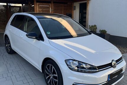 VW Golf 101.100 km 17.900 &euro; Braunschweig 38126