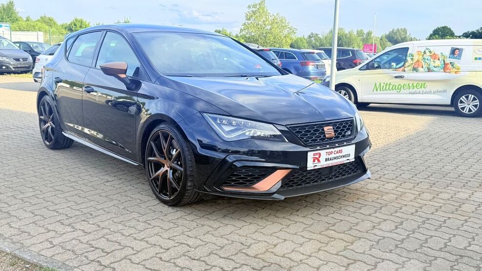 Seat Leon 64.000 km 27.900 € Braunschweig 38110