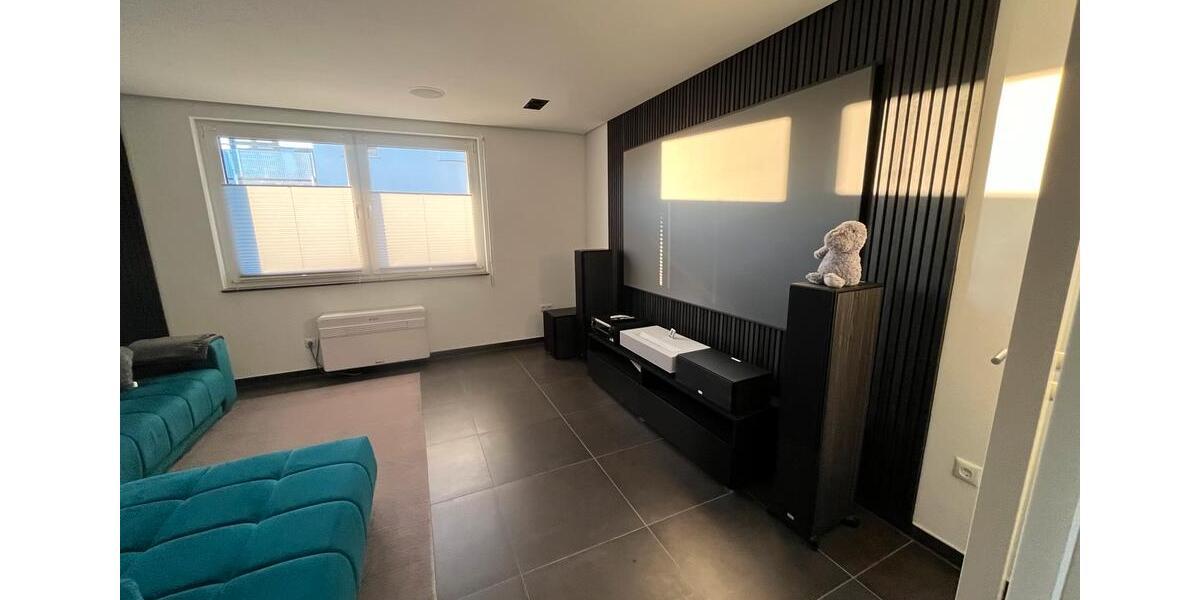 Moderne, lichtdurchflutete 4-Zimmer Wohnung mit Südbalkon 4 zimmer