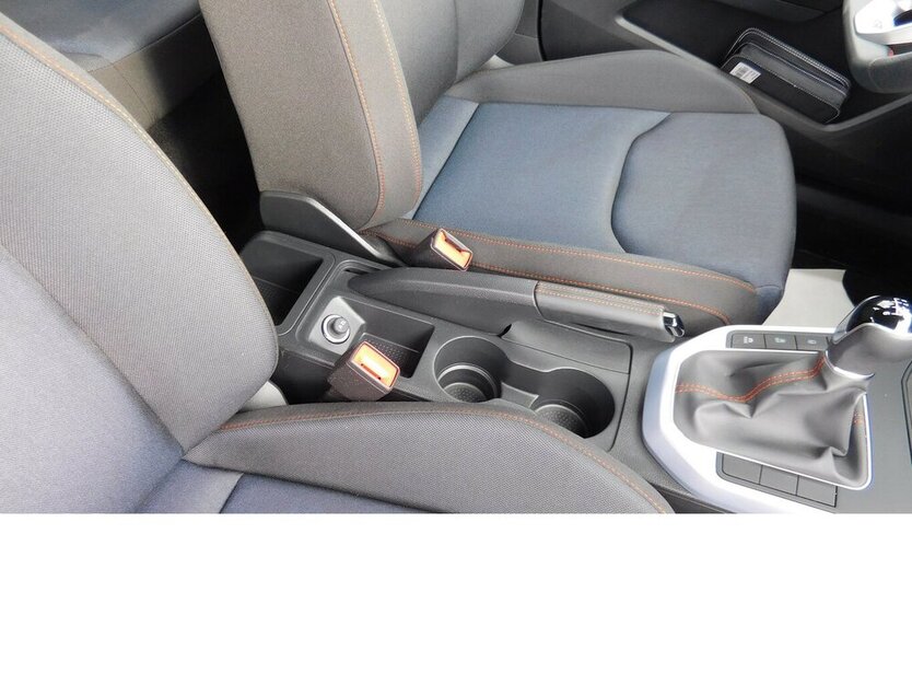 Seat Arona 1.0 FR-Line TSI BMT Navi Klima Alu 8.500 km 17.990 € Vordorf 38533