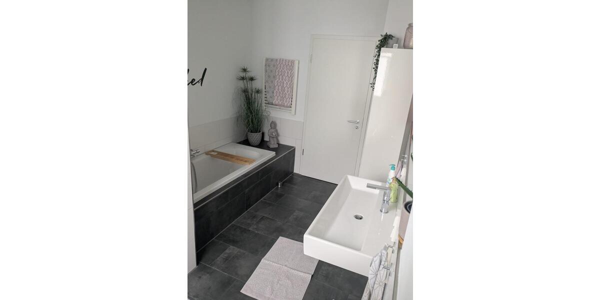 Einfamilienhaus Helmstedt - 3 Zimmer, 125 m&sup2;, 1.580&euro; | Angebot:25961123