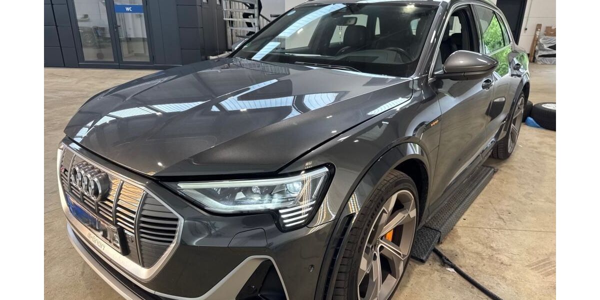 Audi e-tron 67.725 km 43.490 &euro; Helmstedt 38350