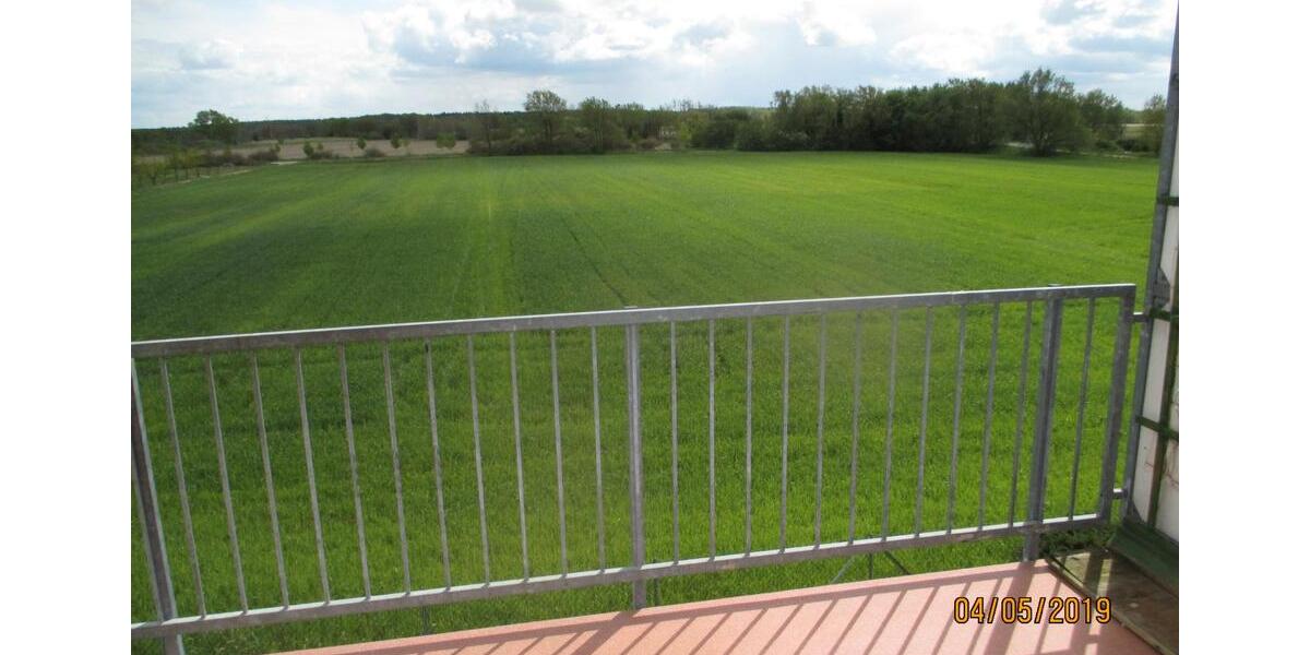 Etagenwohnung Oebisfelde-Weferlingen Weferlingen - 3 Zimmer, 82 m&sup2;, 490&euro; | Angebot:26478475