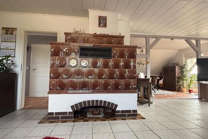 Großzügige 6-Zimmer-Maisonette mit Garage & Loggia 6 zimmer