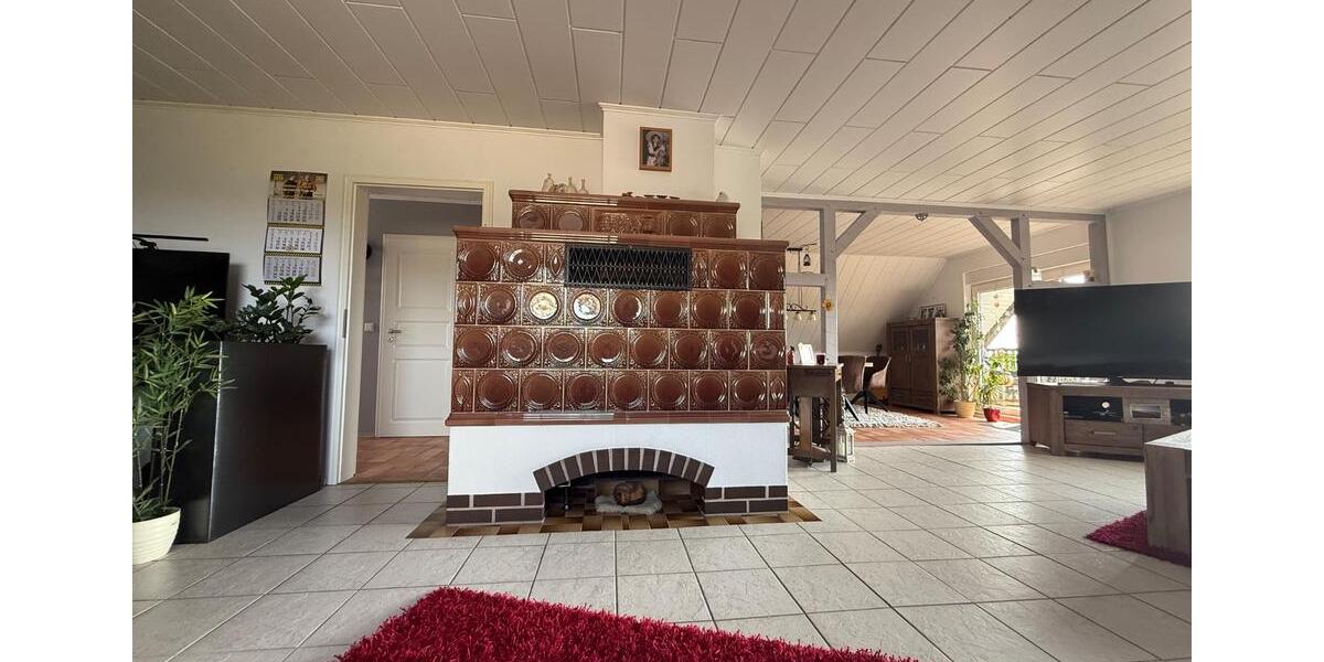 Großzügige 6-Zimmer-Maisonette mit Garage & Loggia 6 zimmer