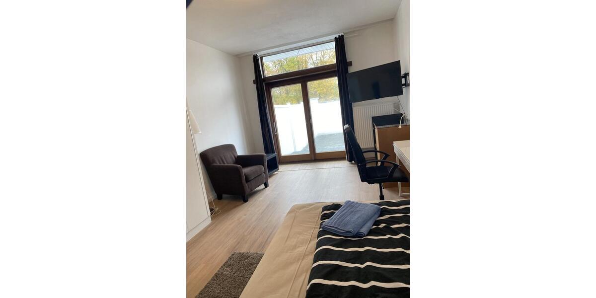 1 Zimmer plus Gemeinschafts -Küche, - Bad, Diele und Terrasse 1 zimmer