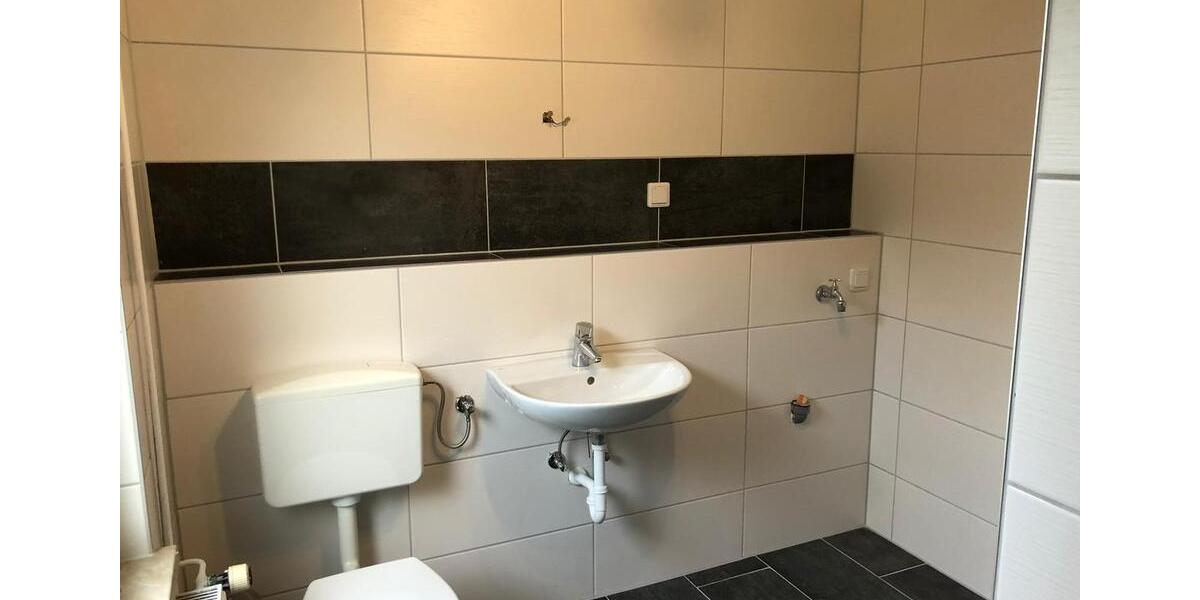 Schöne 3 Zimmer Haushälfte 3 zimmer