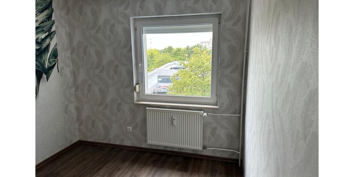 Etagenwohnung Wolfsburg Detmerode - 4 Zimmer, 100 m&sup2;, 1.300&euro; | Angebot:25966594