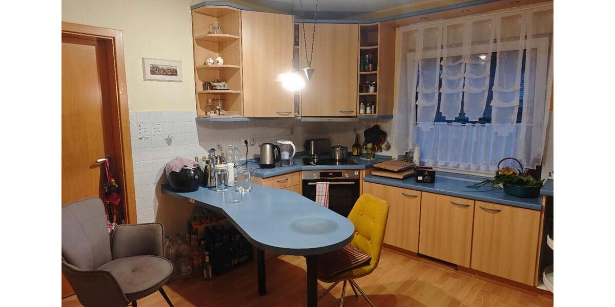 Erdgeschoßwohnung Wolfsburg Ehmen - 7 Zimmer, 200 m&sup2;, 1.250&euro; | Angebot:26154415