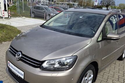 VW Touran 102.135 km 12.799 &euro; Wolfsburg 38446
