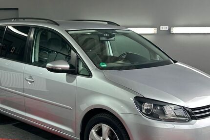 VW Touran 111.455 km 9.490 &euro; Braunschweig 38112