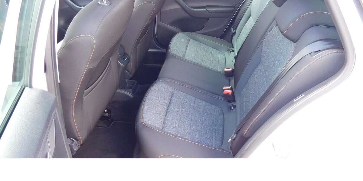 Skoda Fabia 1.0 Kombi Ambition Best TSI BMT Navi Klima 21.400 km 15.390 &euro; Vordorf 38533