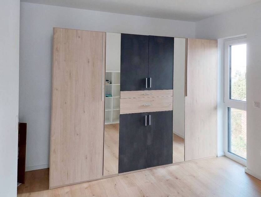 Modernes Ferientraumhaus am Bernsteinsee: Neubau-Doppelhaushälfte mit Luxusausstattung