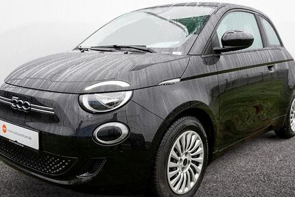 Fiat 500e 15.076 km 11.449 € Wittingen 29378