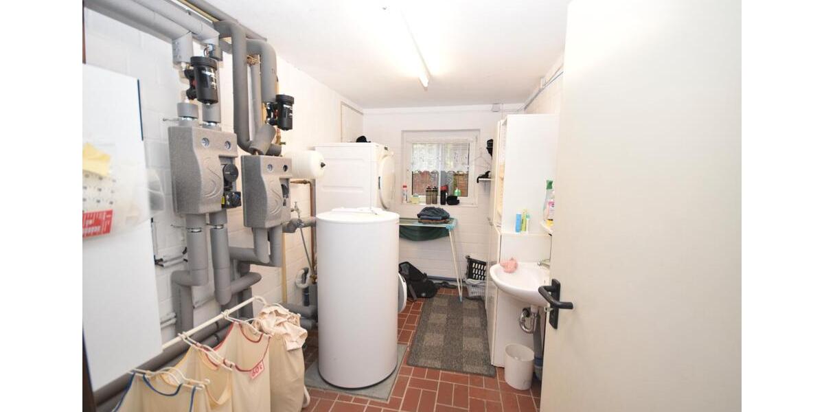 Einfamilienhaus Königslutter am Elm - 4.5 Zimmer, 155 m&sup2;, 395.000&euro; | Angebot:26802732