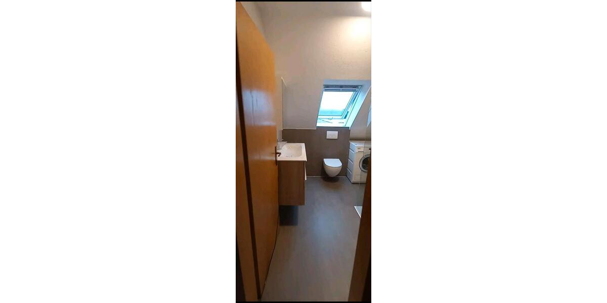 Dachgeschoßwohnung Sassenburg - 2 Zimmer, 77 m&sup2;, 690&euro; | Angebot:25515108