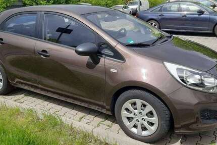 Kia Rio 111.778 km 4.600 &euro; Wolfsburg, Stadt 38444