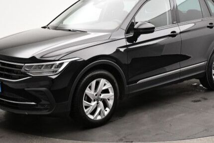 VW Tiguan 99.700 km 20.690 &euro; Wolfsburg 38440