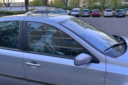 Renault Laguna 160.000 km 1.700 &euro; Braunschweig 38120