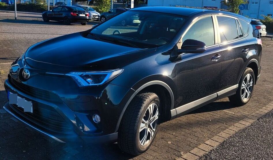 RAV 4