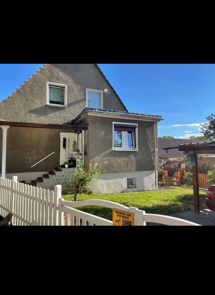 Haus zum Kaufen in Hundisburg 158.000 € 130 m²
