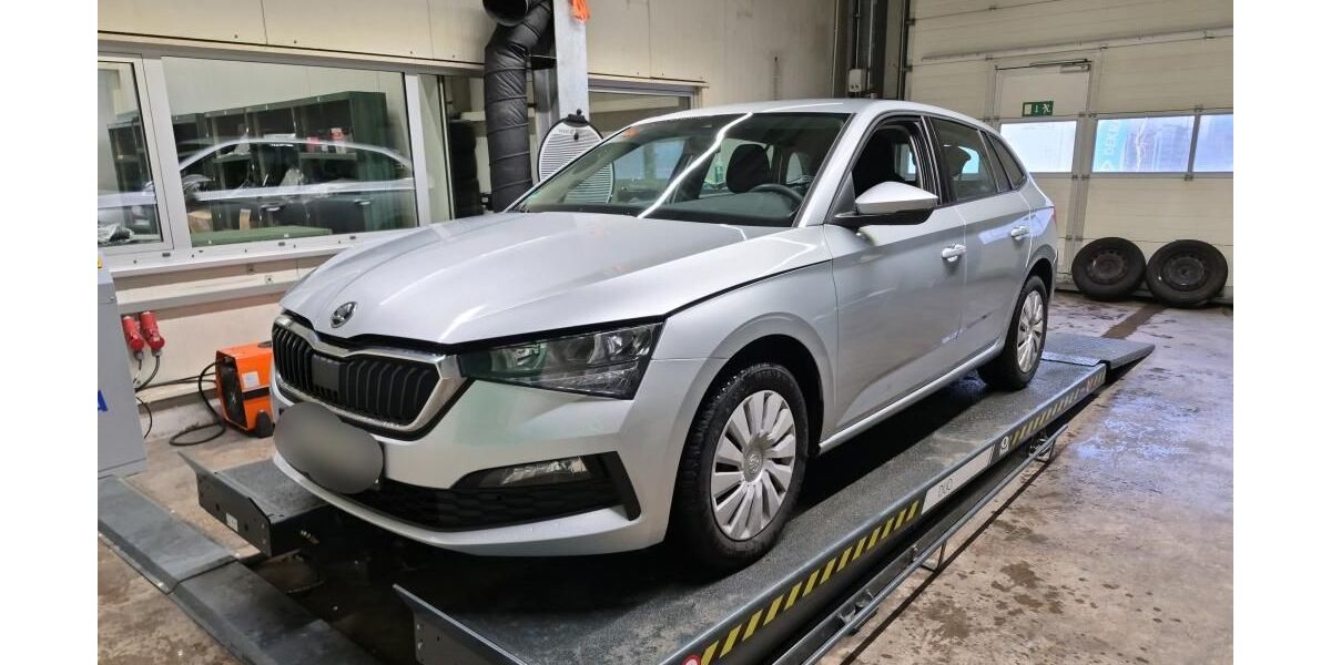 Skoda Scala 175.578 km 9.990 &euro; Braunschweig 38122