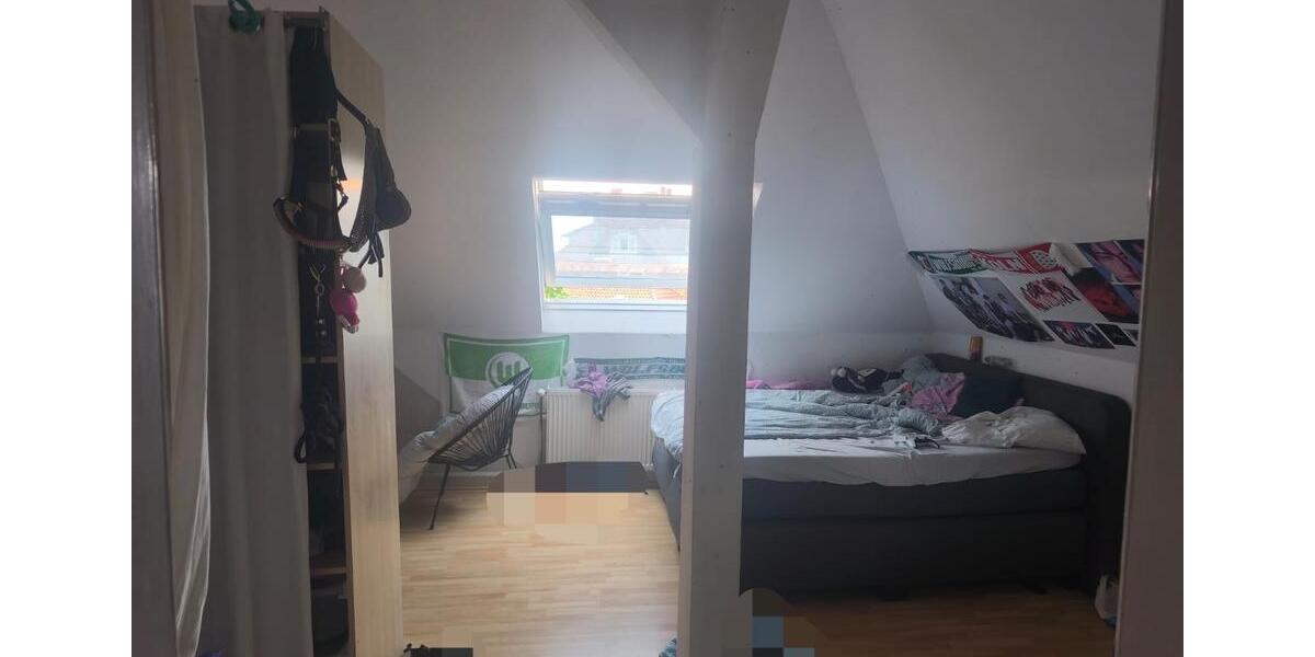Etagenwohnung Helmstedt - 5 Zimmer, 135 m&sup2;, 850&euro; | Angebot:26549379