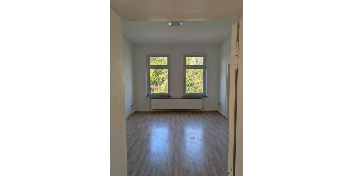 Etagenwohnung Helmstedt Emmerstedt - 4 Zimmer, 100 m&sup2;, 650&euro; | Angebot:26737400
