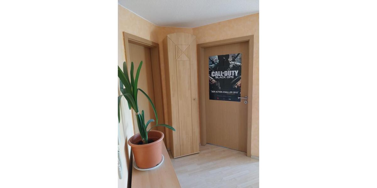 Dachgeschoßwohnung Helmstedt - 3 Zimmer, 67 m&sup2;, 90.000&euro; | Angebot:27091307