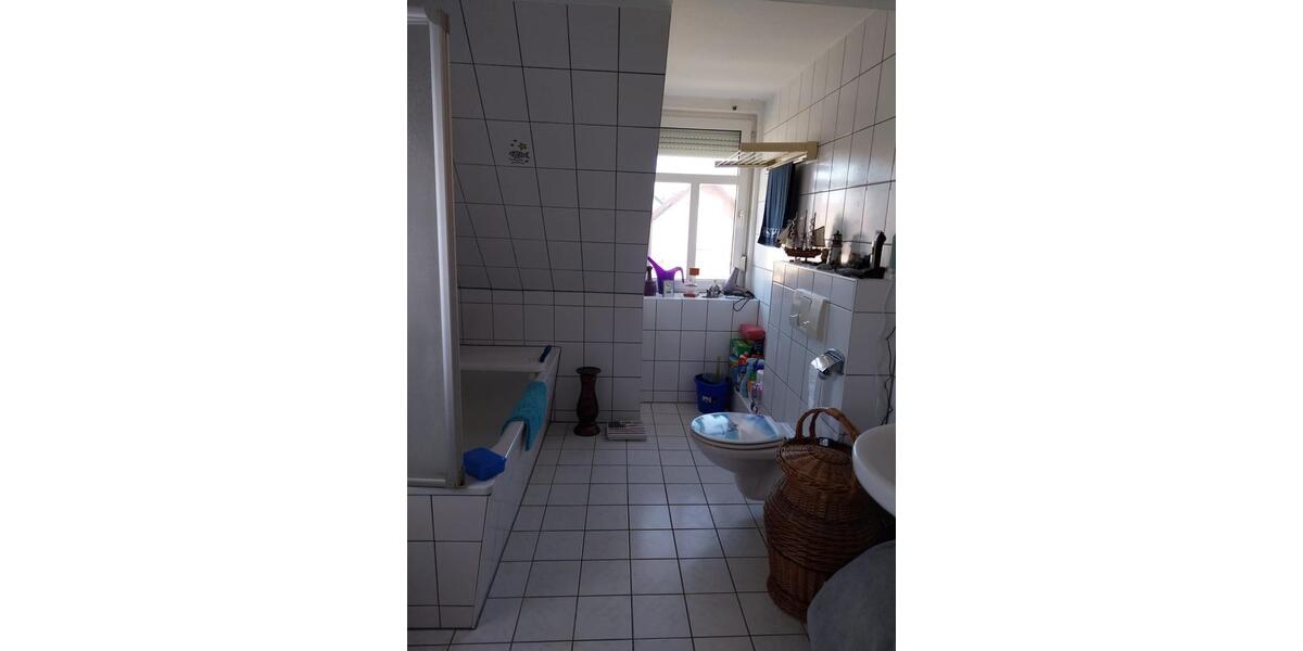 Dachgeschoßwohnung Helmstedt - 3 Zimmer, 67 m&sup2;, 90.000&euro; | Angebot:27091307