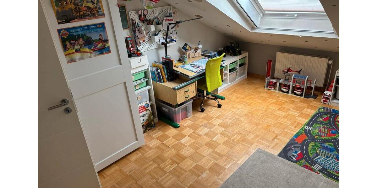 Etagenwohnung Helmstedt - 3 Zimmer, 92 m&sup2;, 185.000&euro; | Angebot:26051517