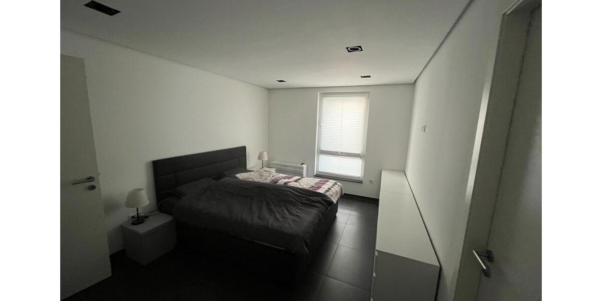 Moderne, lichtdurchflutete 4-Zimmer Wohnung mit Südbalkon 4 zimmer