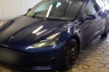 Tesla Model 3 64.000 km 34.490 &euro; Helmstedt 38350