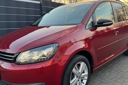 VW Touran 112.900 km 13.500 € Braunschweig 38120