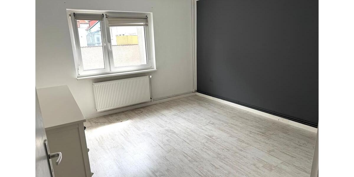 Doppelhaushälfte Helmstedt - 6 Zimmer, 200 m&sup2;, 1.600&euro; | Angebot:25049139