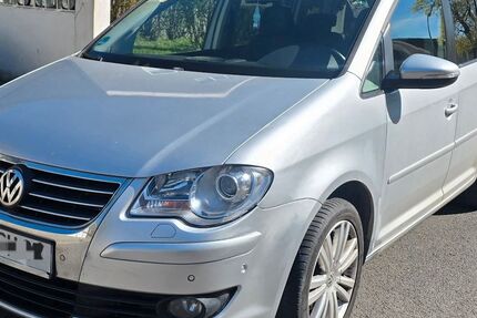 VW Touran 326.000 km 3.650 &euro; Braunschweig 38100