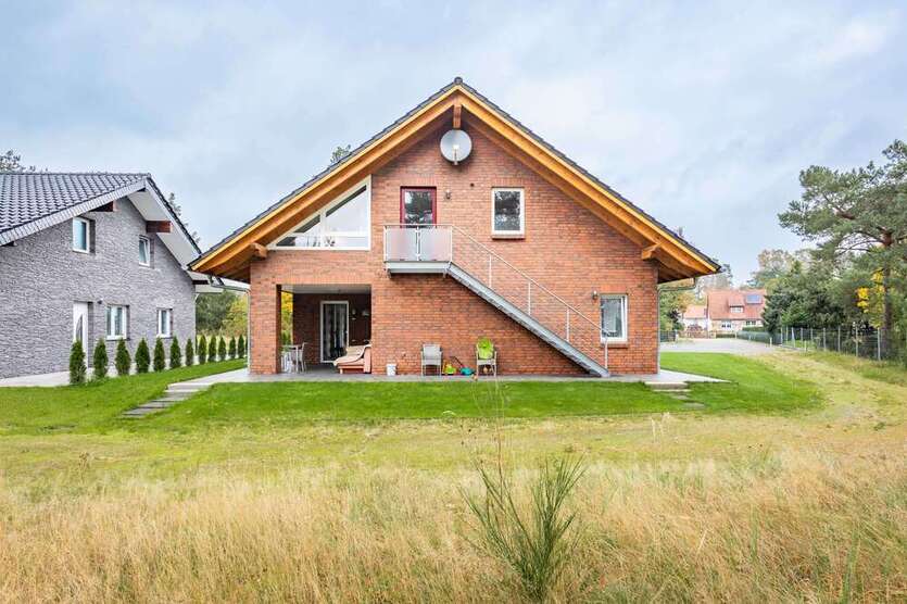 Haus zum Kaufen in Meinersen 587.000 € 260 m²