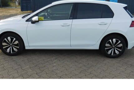 VW Golf III 1.0 Life Move TSI BMT Klima Navi Alu 26.100 km 17.390 &euro; Vordorf 38533