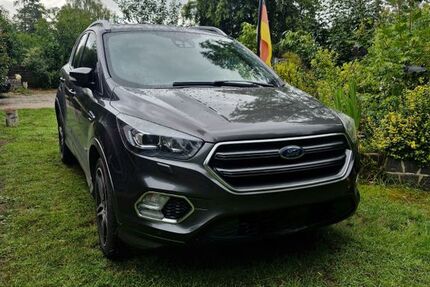 Ford Kuga 46.200 km 19.499 € Gifhorn 38518